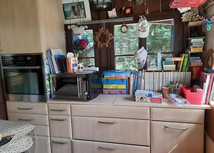 Tinyhaus Am Flughafen, Der Dlr Und Esa Campingplads *